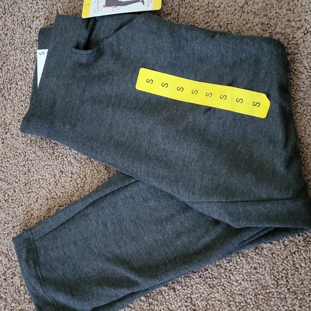 Pants - Picture 5 of 6